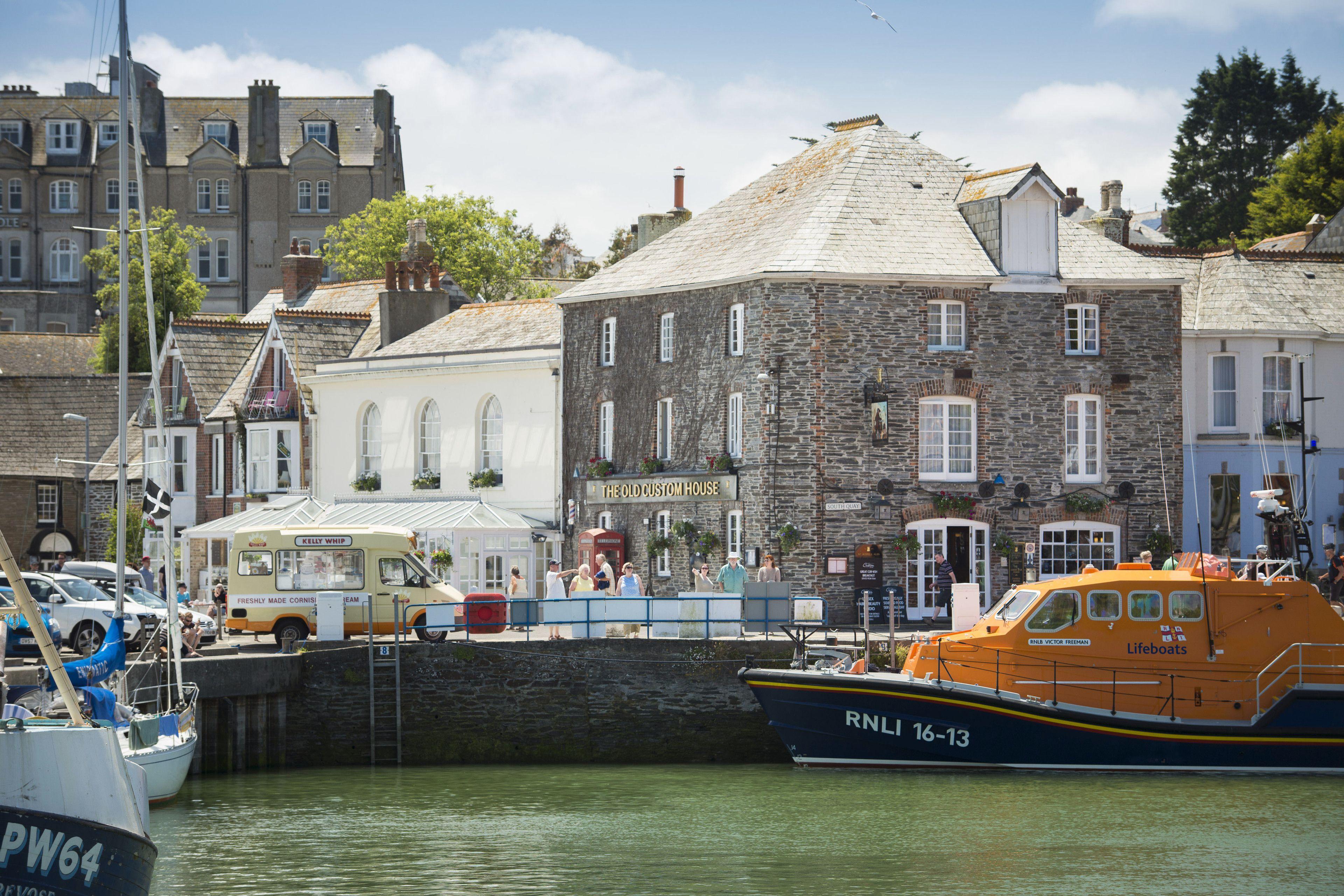 4 Top-Rated Hotels Close to Prideaux Place, Padstow