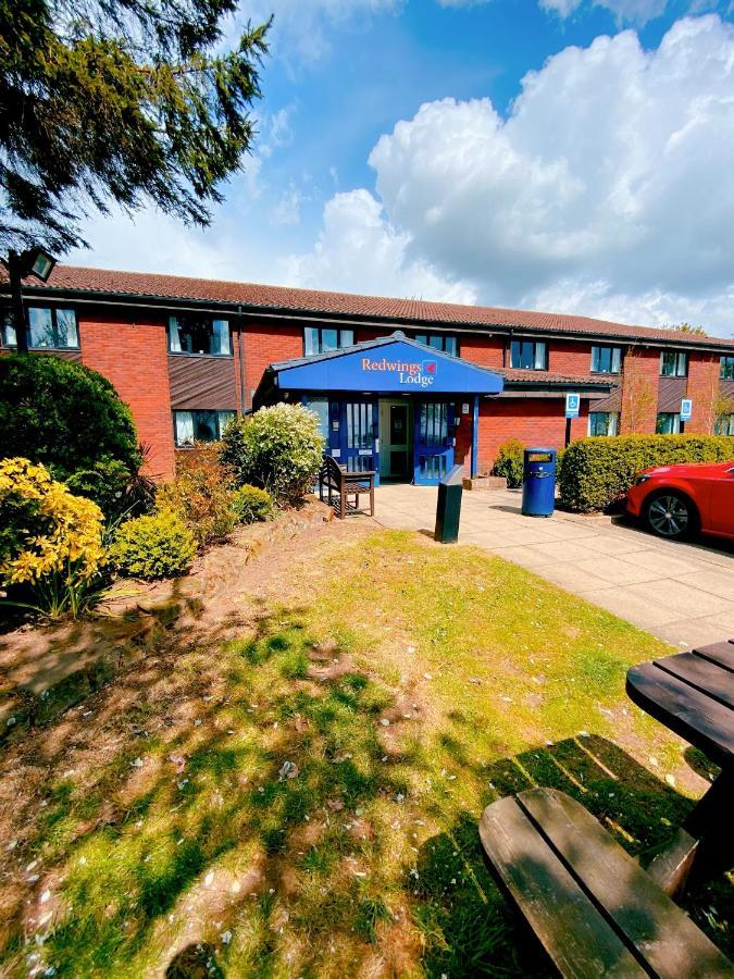 4 Top-Rated Couple Hotels Close to Rutland Water Butterfly Farm
